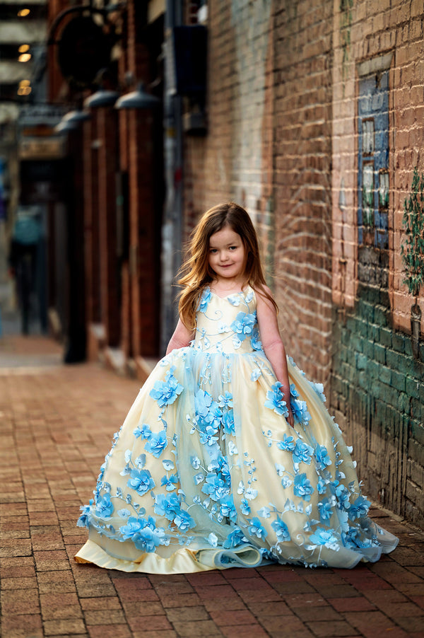 Traveling Rental Dress: The Talya Gown in Yellow and Blue: Size 5, fits 3-7