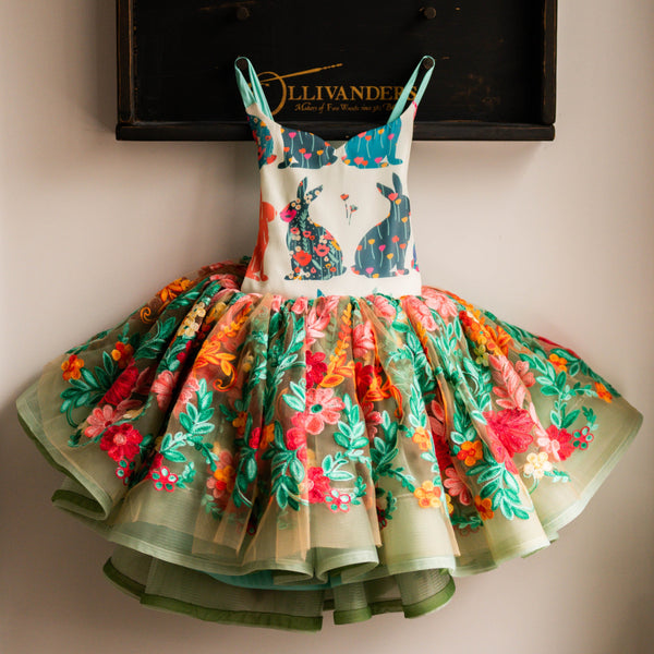 READY to SHIP: Green Amelia: REVERSIBLE: Size 7, fits 5-9